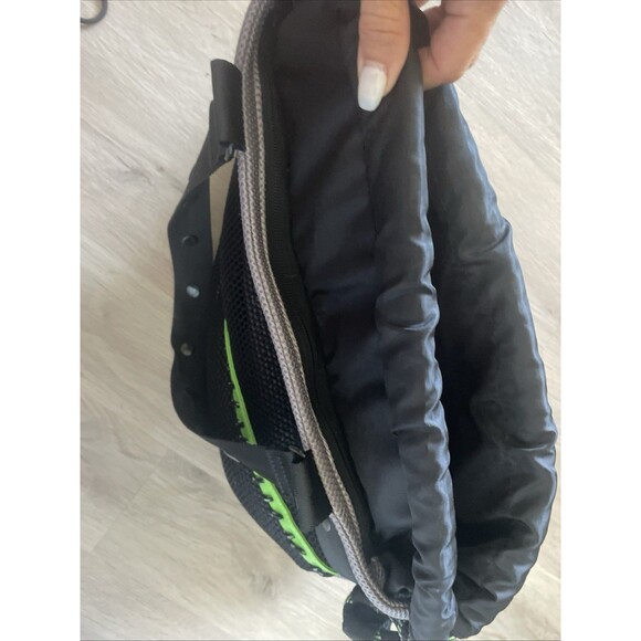 Go dash Dot Go Tote, Gym/Yoga, Green/Gray/Black Duffel Bag - Picture 6 of 8